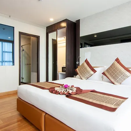 Golden Jomtien Beach Hotel Exterior photo