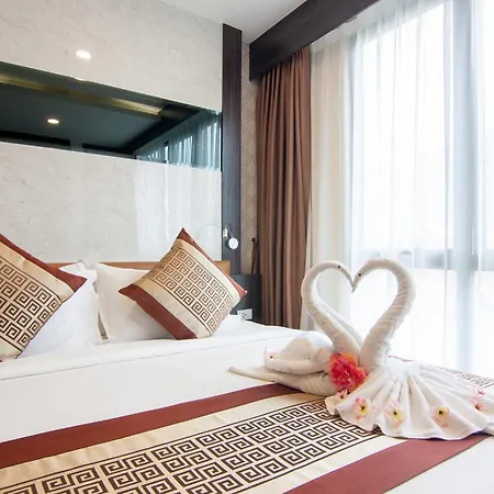 Golden Jomtien Beach Hotel Exterior photo