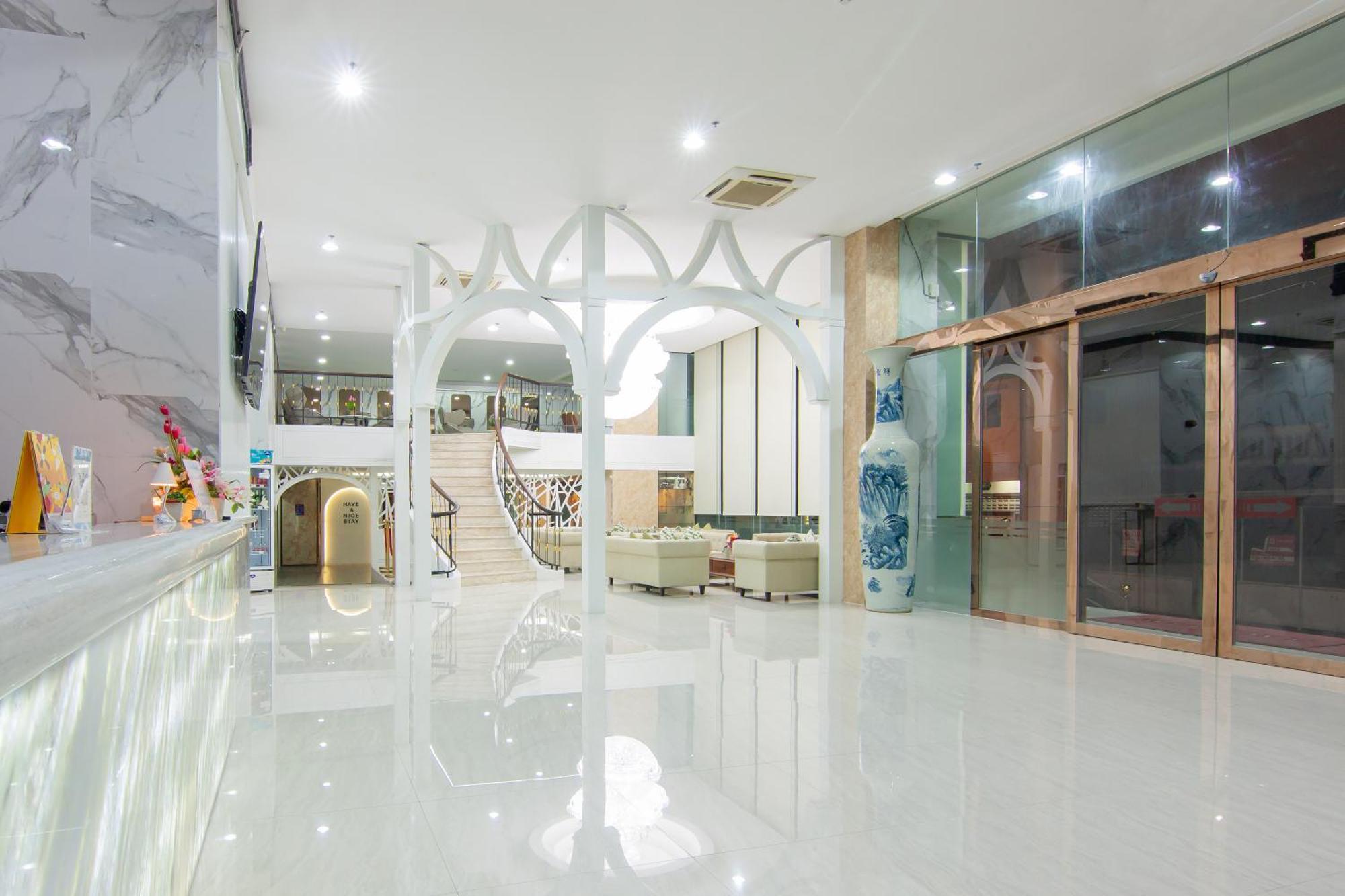 Hotel Golden 5*