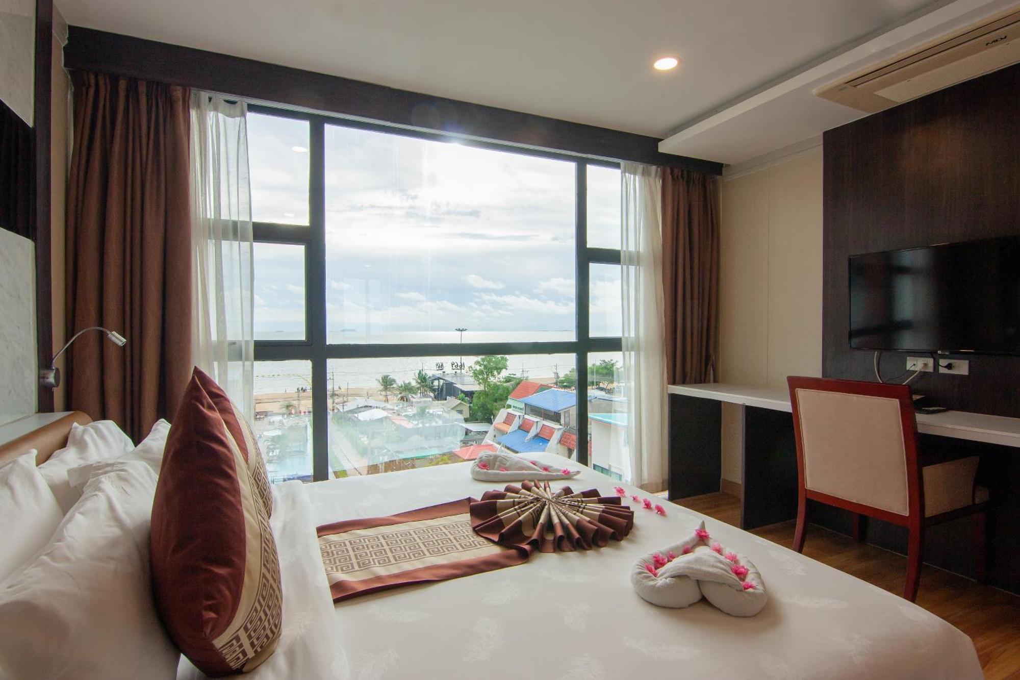 Golden 5* Jomtien Beach